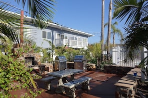 Courtyard Gas BBQ grills