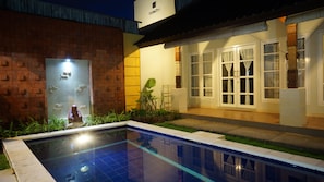 2 Bedroom, cozy villa in Seminyak Bali