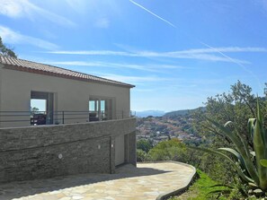 Propriété, Maison, Domicile, Immobilier, Mur, Zone Résidentielle, Ciel, Bâtiment, Architecture, Arbre
