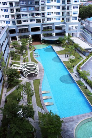 Puchong City Center Skypod Near LRT 