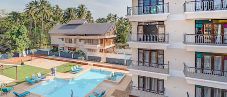 12 BHK Villa with private swimming pool and kids pool for rent in Calangute
