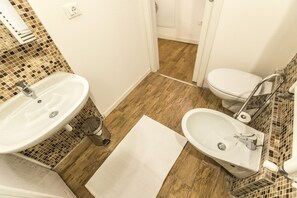 Modern bathroom
