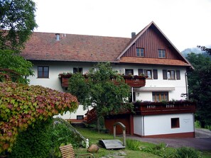 Schnurrenhof, (Seebach), LHS 01585-Pension