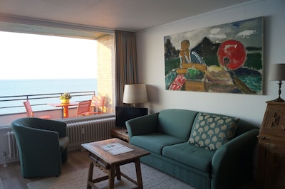 Acogedor apartamento en la playa este con vistas al mar.