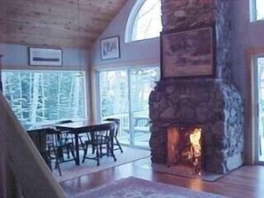 Romantic fireplace, dinette, deck