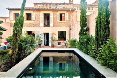 Eleganten Stadthaus mit eigenem Pool