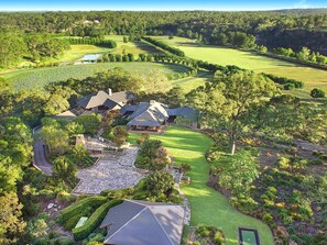 the 141 acres of spectacular scenery
