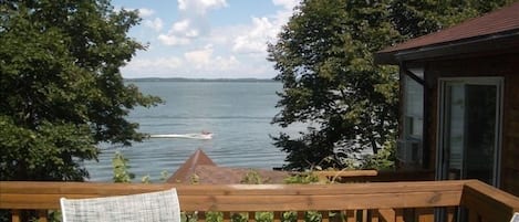 Cottage #5, Deckview