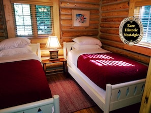 3rd Bedroom with two Twin Beds