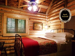 Master Bedroom with Queen Bed and Luxury Linens