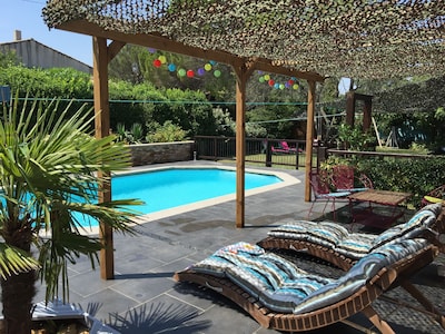 Gran casa de familia para unas vacaciones tranquilas cerca de AVIGNON