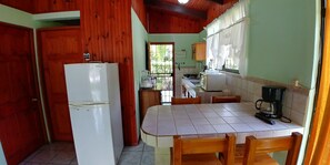 Cocina y comedor