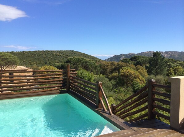Vue de la piscine