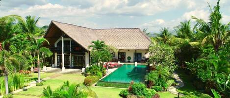 Luxury Beach Villa with Infinity Pool.