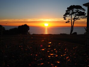 Totland is renown for its beautiful sunsets  which can be enjoyed from Cliffway.