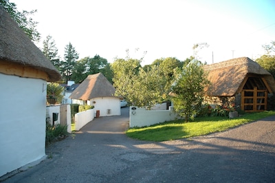 thatched 2 person cottage with double bed
