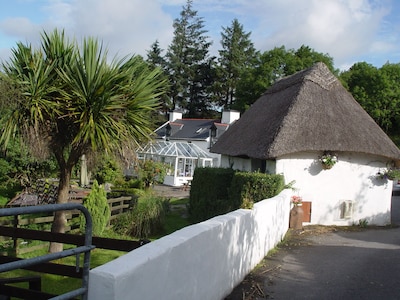 thatched 2 person cottage with double bed