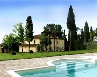 Villa with pool in the heart of Tuscany 30% OFF