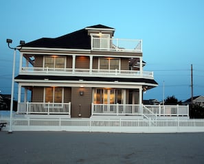 New home!  Bay beach in Monterey Beach w/ boat dock, 4 bdrm, 3 baths sleeps 14