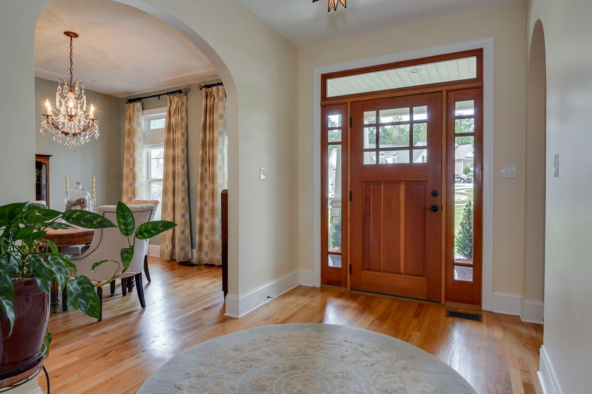 Beautiful home for MASTERS rental