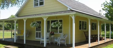 Our Scratch Pad cottage is on Centennial Ave. in Thousand...