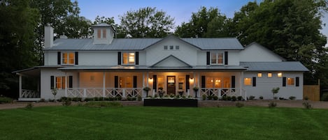 Lake Michigan Reunion and Retreat at Dusk