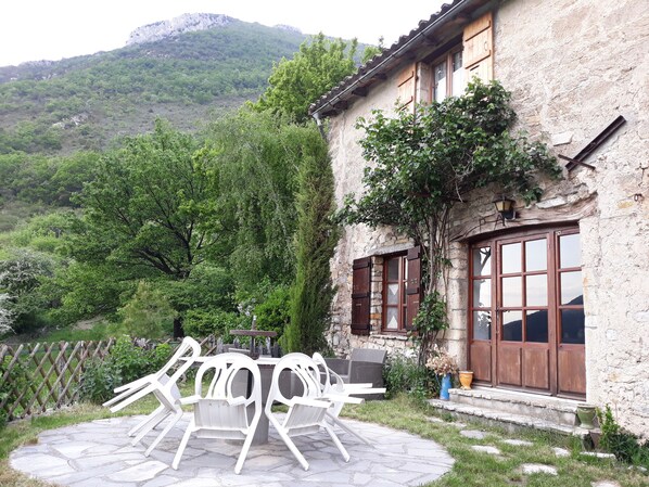 la terrasse du gîte