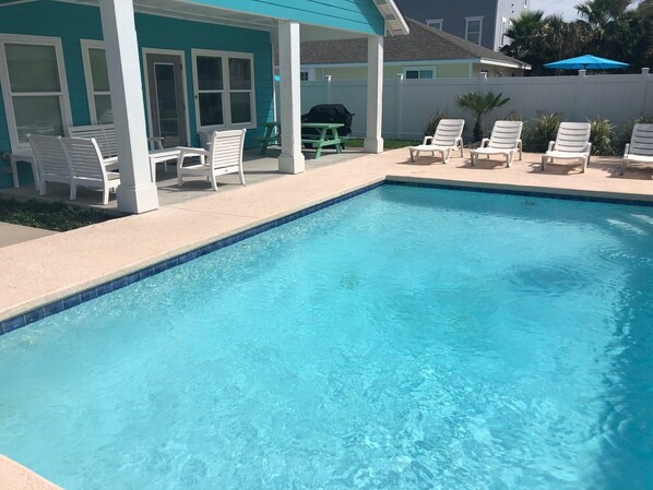 Texas Moon backyard pool