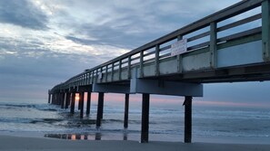 Fishing pier