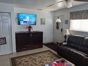 Large TV, Internet TV, Nice Sized Living Room