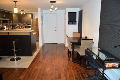 Great location in the heart of Plateau Mont Royal!