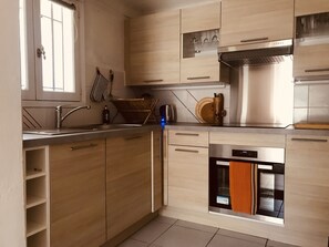 NEW Appliances Miele Washer, Bosch Fridge, Dishwasher, range, oven and hood!