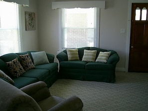 Living room 2