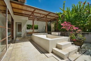 Boutique 6Bed Luxury Villa, Seminyak;