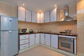 Argyle 5 Bedroom Apartment