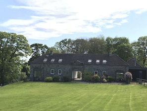 Fraser Cottage on the right