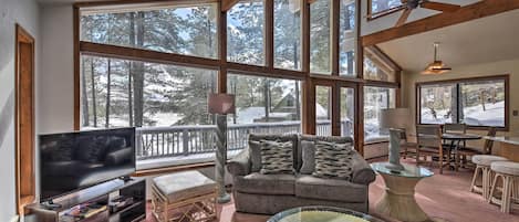 Flagstaff Vacation Rental | 3BR | 2BR | 1,243 Sq Ft | Stairs Required