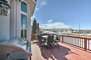 Deck | Bedrooms/Full Bathroom on 1st Floor | Front Range Views