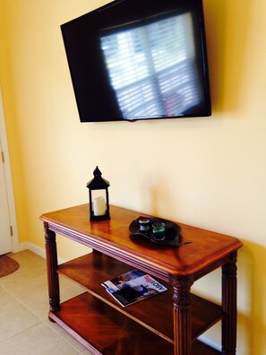 Cable TV and Wireless internet 