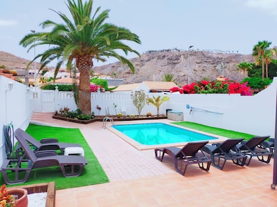 3 Bedrooms Villa In Tauro, Private pool and Garden
