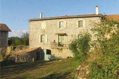 Location - Gîte Fontanille, maison indépendante dans un ancien corps de ferme