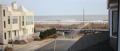 Vue sur la plage ou l’océan