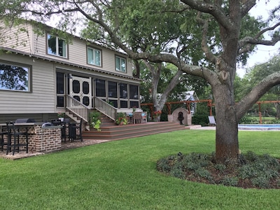 New Listing! Waterfront Bed and Breakfast - walk to Murrells Inlet Restaurants!