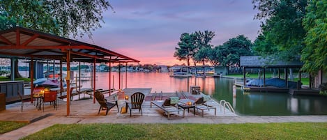 Full view of the outdoor area of the property