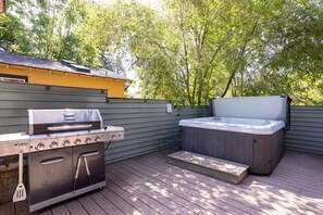 Private hot tub on the back deck