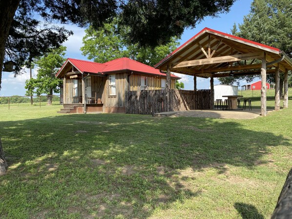 Henry Homeplace cabin and pavilion. You have arrived at your destination!