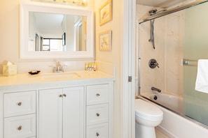 Full Bathroom with shower and tub combination! Access only from the bedroom.