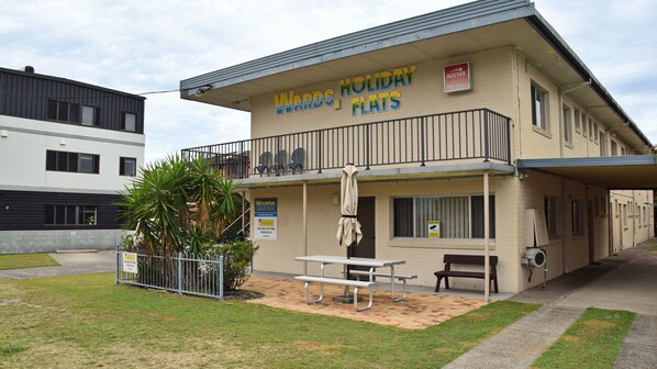 External view of the apartment complex.