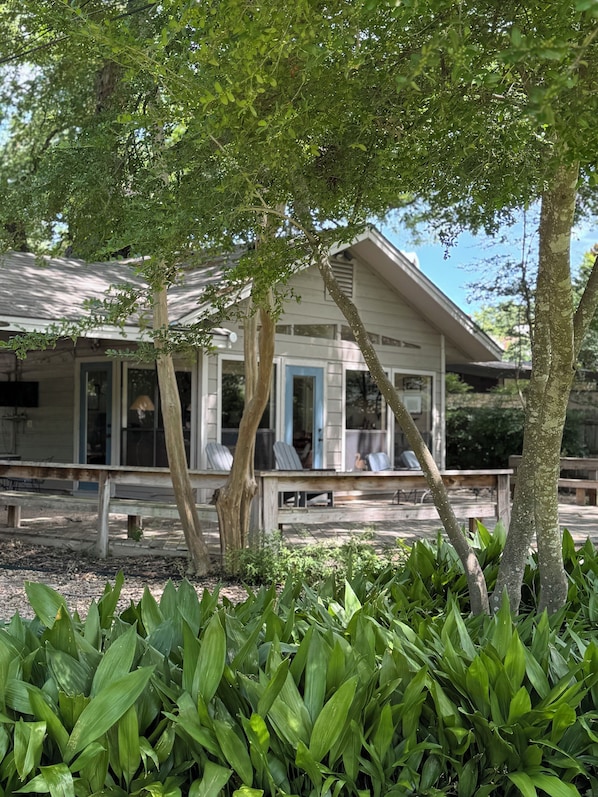 Front of house facing Lake Austin