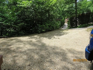 Large driveway to park vehicles.